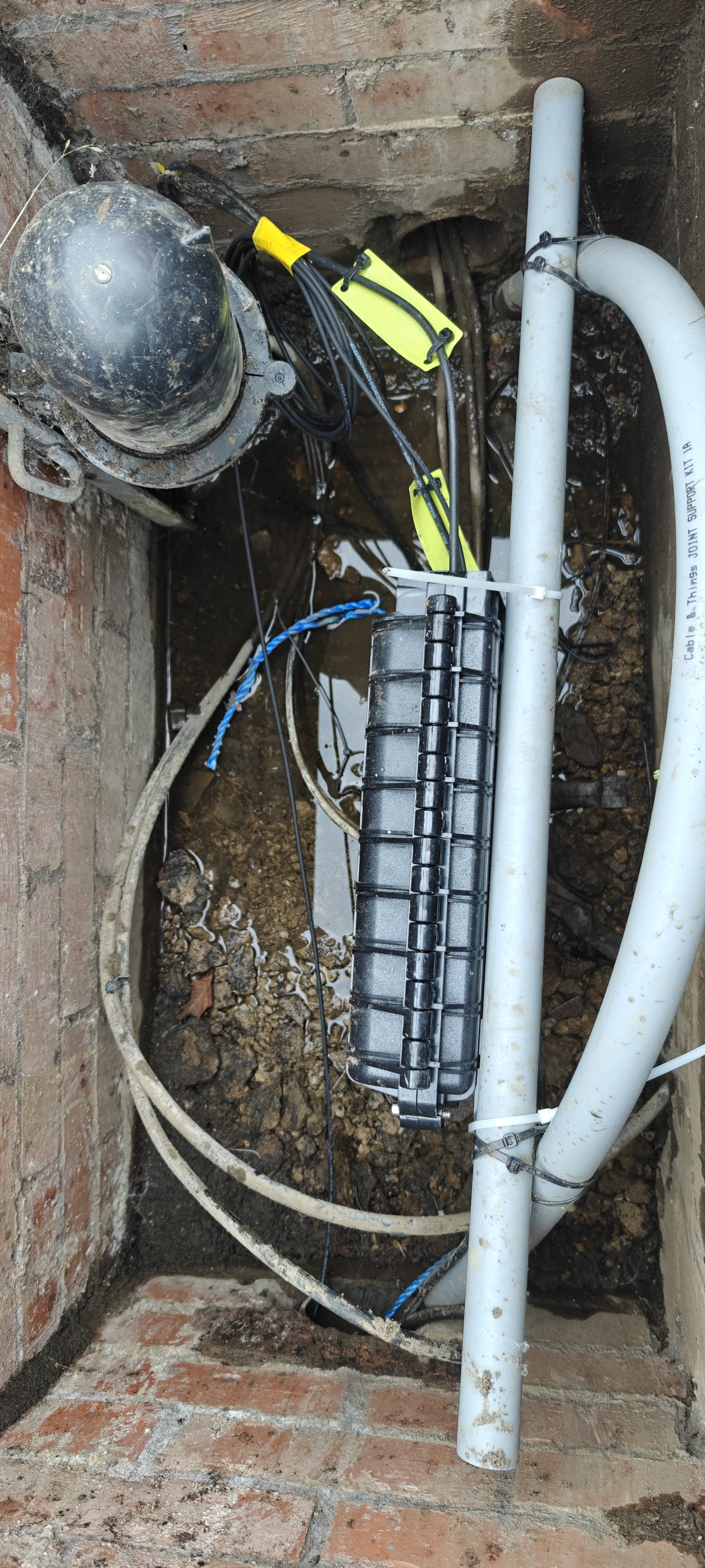 Splitter Box in Chamber